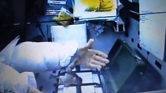 Лягушка в невесомости - смотреть видео (1:10)