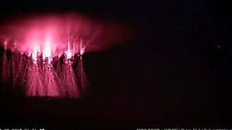 Запечатление 15 красных молний - смотреть видео (1:11)