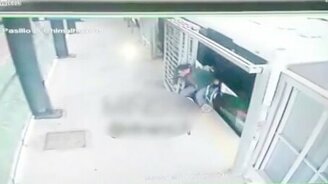 О, чудо, я могу ходить! - смотреть видео (0:20)