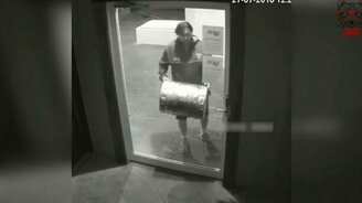 Когда глупость безгранична - смотреть видео (1:00)