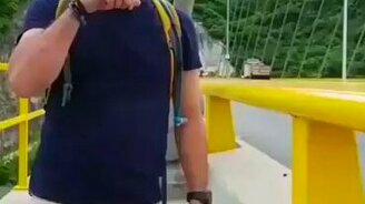 Живой клубок дыма - смотреть видео (0:05)