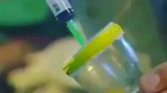 Как змеиный яд влияет на кровь - смотреть видео (0:15)