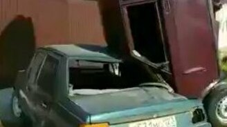 Феерическая авария - смотреть видео (0:34)