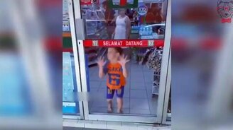 Невидимая дверь - смотреть видео (0:11)