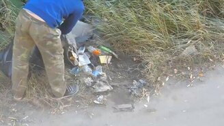 Как очистить город от мусора за 10 минут - смотреть видео (0:52)