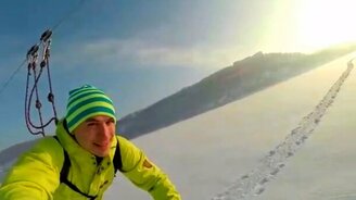 Экстремальный зимний полёт над рекой - смотреть видео (1:27)