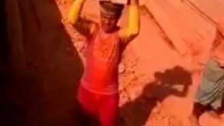 Грузчик-эквилибрист - смотреть видео (0:57)