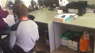 Как правильно наказывать за опоздание - смотреть видео (0:59)