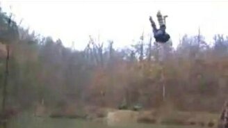 Прокатился на тарзанке - смотреть видео (0:20)