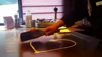 Трюк с яйцом от повара - смотреть видео (0:48)