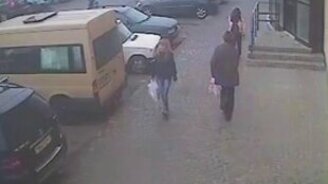 Чудом увернулся от смерти - смотреть видео (1:01)