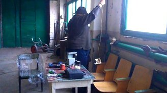 Главное - подтянуть штаны - смотреть видео (0:28)