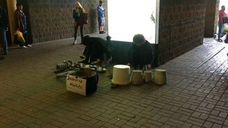 Музыка труб и вёдер - смотреть видео (3:59)