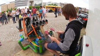 Игрок на трубах - смотреть видео (3:56)