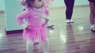 Когда душа требует танцев - смотреть видео (1:00)