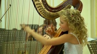 Маленькая арфистка - смотреть видео (5:39)