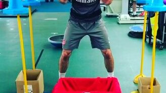 Как тренируются вратари - смотреть видео (0:49)