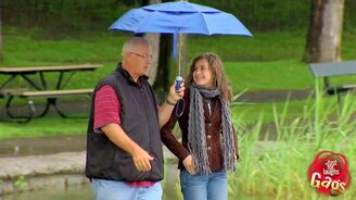 Вас проводить под зонтиком? - смотреть видео (1:30)