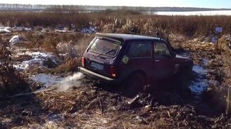 Как порвать "Ниву" за пять секунд - смотреть видео (0:05)