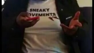 Как отучить людей фотографировать еду - смотреть видео (0:55)