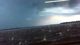 Сильнейший град в Аргентине - смотреть видео (0:43)