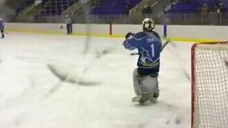 Вратарь-танцор - смотреть видео (1:19)