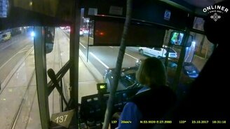 Побудь на месте водителя трамвая - смотреть видео (0:21)