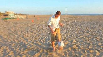 Легендарный трюк Бэкхэма - смотреть видео (1:09)