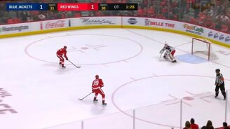 И снова Бобровский! - смотреть видео (0:43)