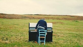 Немного меланхолии на пианино - смотреть видео (4:25)