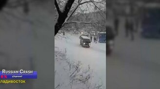 Сложности на дороге из-за снега - смотреть видео (10:22)