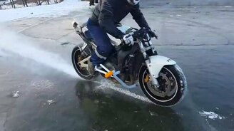 Купил шипованные покрышки - смотреть видео (0:30)