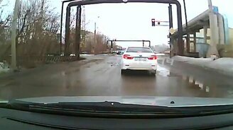 Самые примерные пешеходы - смотреть видео (0:52)