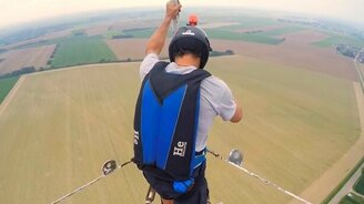 Один из страшнейших прыжков - смотреть видео (1:43)