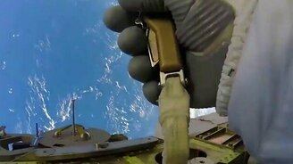 Когда вышел в открытый космос - смотреть видео (1:31)