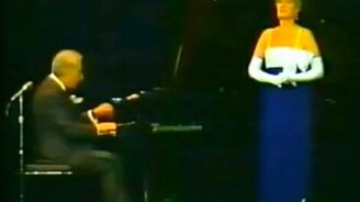 Как яро она запела! - смотреть видео (0:15)