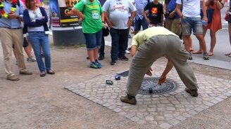 Оригинальный способ создавать уникальные вещи - смотреть видео (3:27)