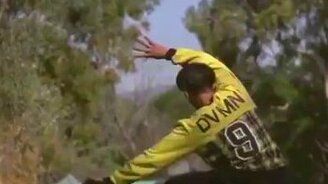 Собака паркуриста - паркурист - смотреть видео (2:01)