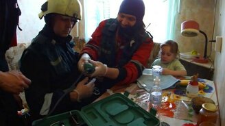 Операция по спасению пальчика - смотреть видео (12:55)