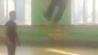 Осторожно, мата нет! - смотреть видео (0:14)