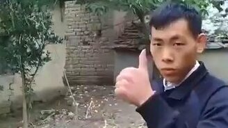 Меткий и быстрый стрелок из рогатки - смотреть видео (2:18)