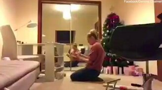 Как мама проводит день с маленьким сыном - смотреть видео (7:57)