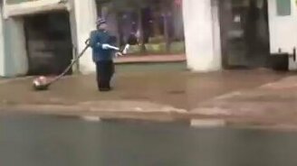 Когда в твоём городе очень грязно - смотреть видео (0:12)