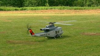 Искусное управление моделью вертолёта - смотреть видео (7:32)