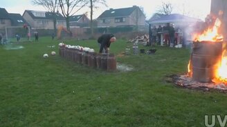 Взрывоопасный карбид - смотреть видео (5:27)