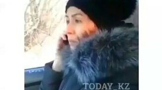 Неадекватная чудачка в такси - смотреть видео (1:00)