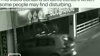 Забыл про велик на крыше - смотреть видео (0:05)