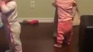 Давайте обниматься! - смотреть видео (1:35)