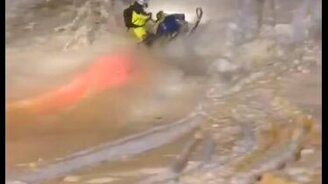Коварный снегоход - смотреть видео (0:23)