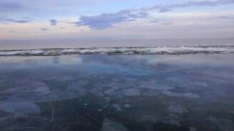 Тонкий лёд Байкала - смотреть видео (1:26)